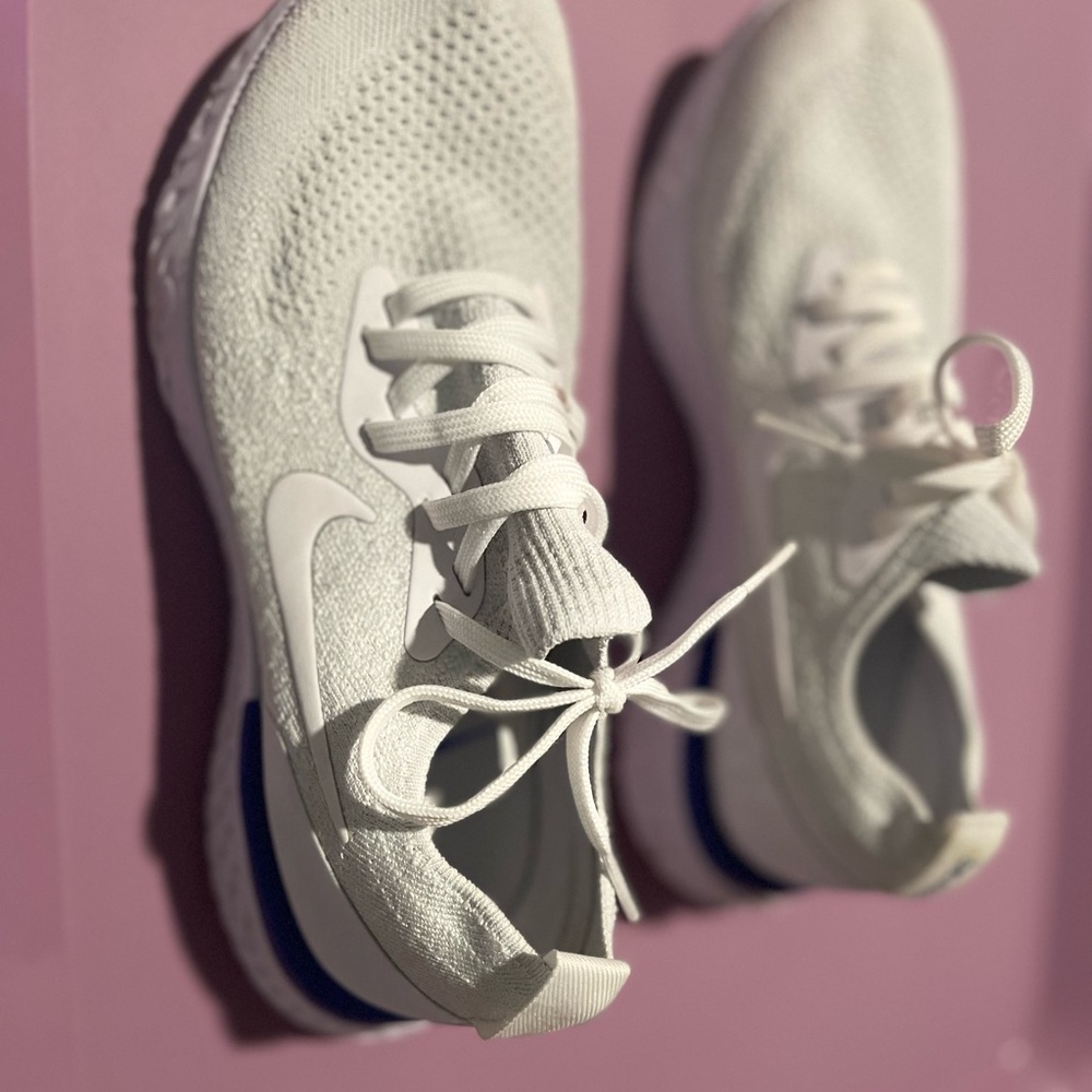 Nike Women's White and Blue Sneakers